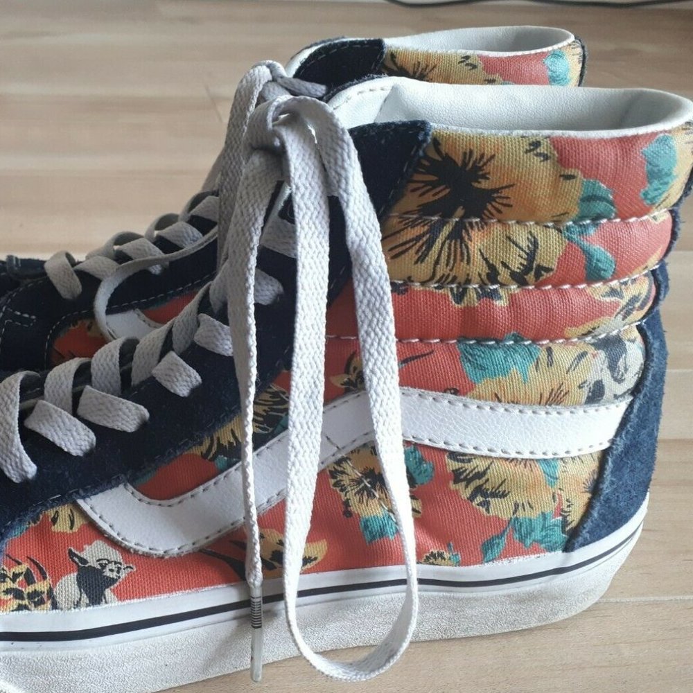 Vans Aloha Yoda Star Wars Lace Up High Top Sneaker